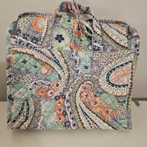 Vera Bradley Citrus Paisley Grand Hanging Travel Organizer